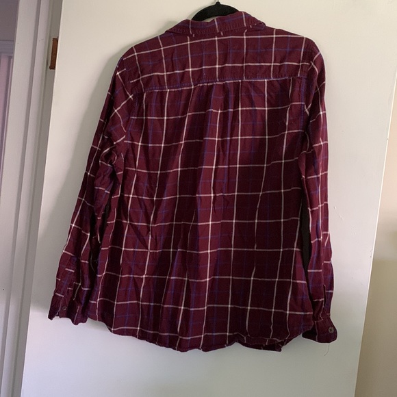 Old navy womens plaid button up shirt - Picture 4 of 5
